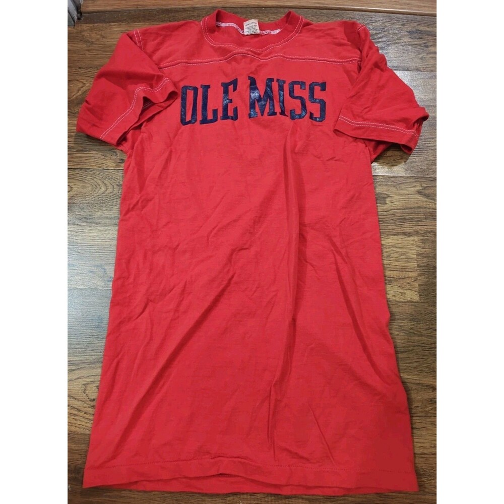 VTG 70s Ole Miss Rebels Russell Athletic Gold Tag Men's Medium Red T Shirt NCAA